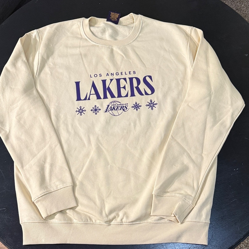 Los Angeles Lakers Holiday Cream Sweater - XL NWOT